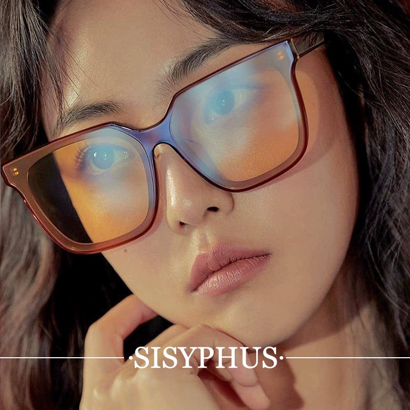Womenβs Premium Black Slimming Retro Sunglasses