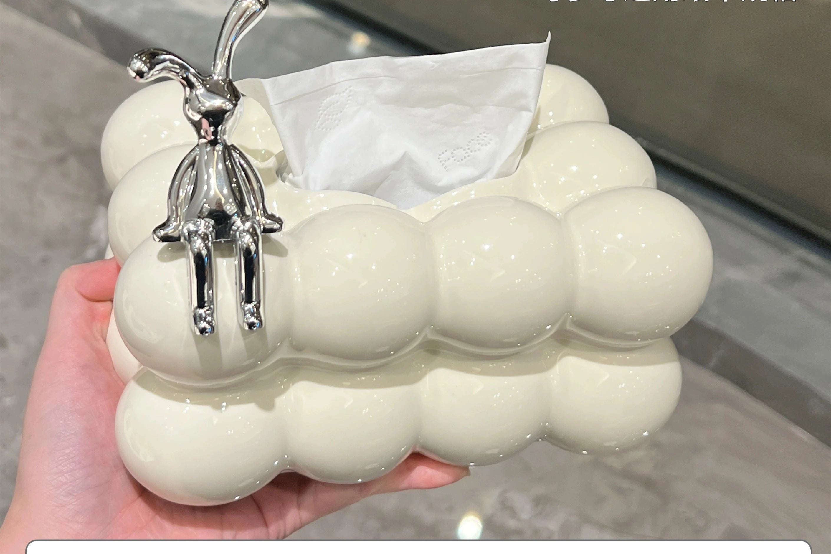 High-end tissue box holders