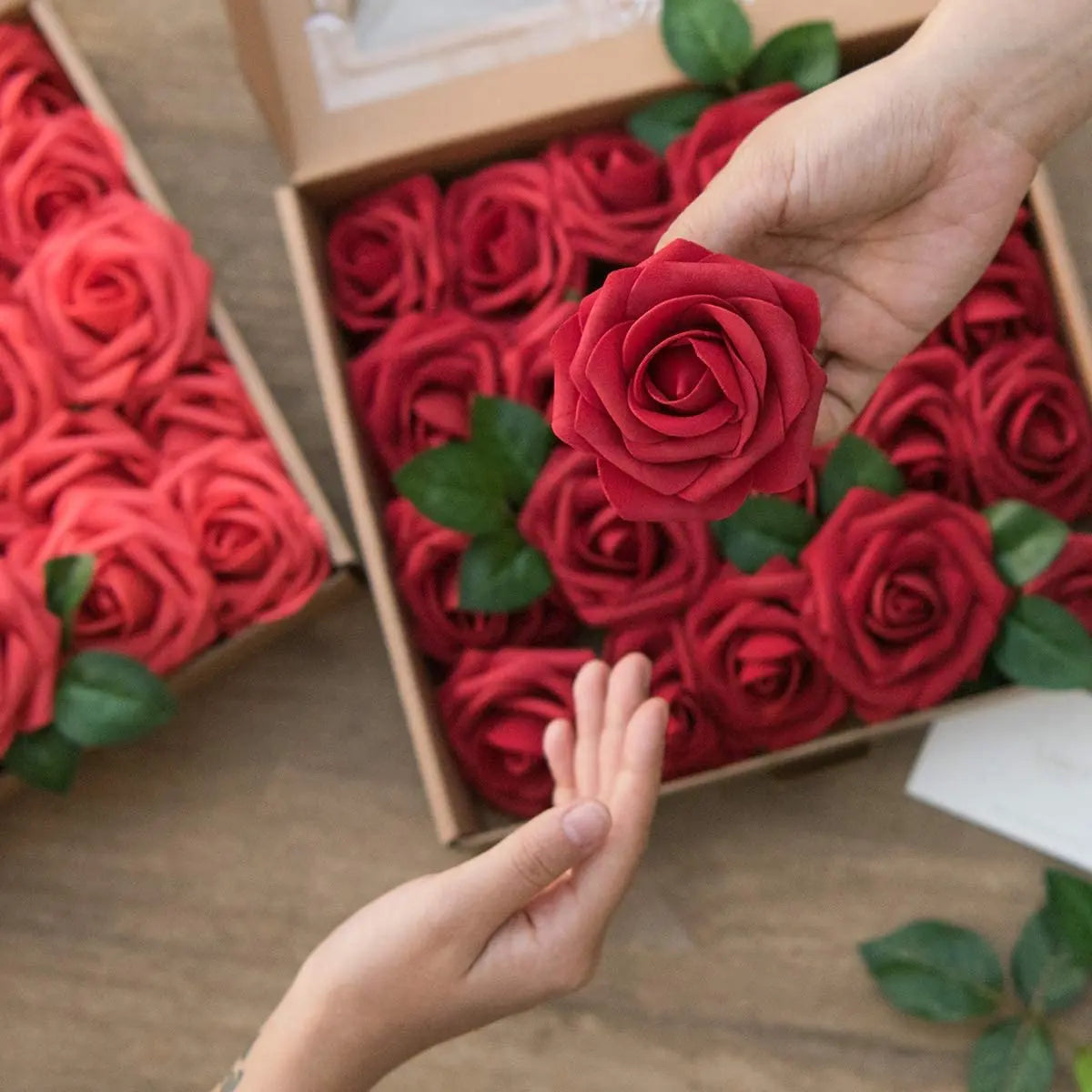 25pcs Real‑Looking Artificial Roses – Soft PE Foam Flower Heads for DIY Wedding Bouquets, Party Décor, Baby Shower & Home Arrangements