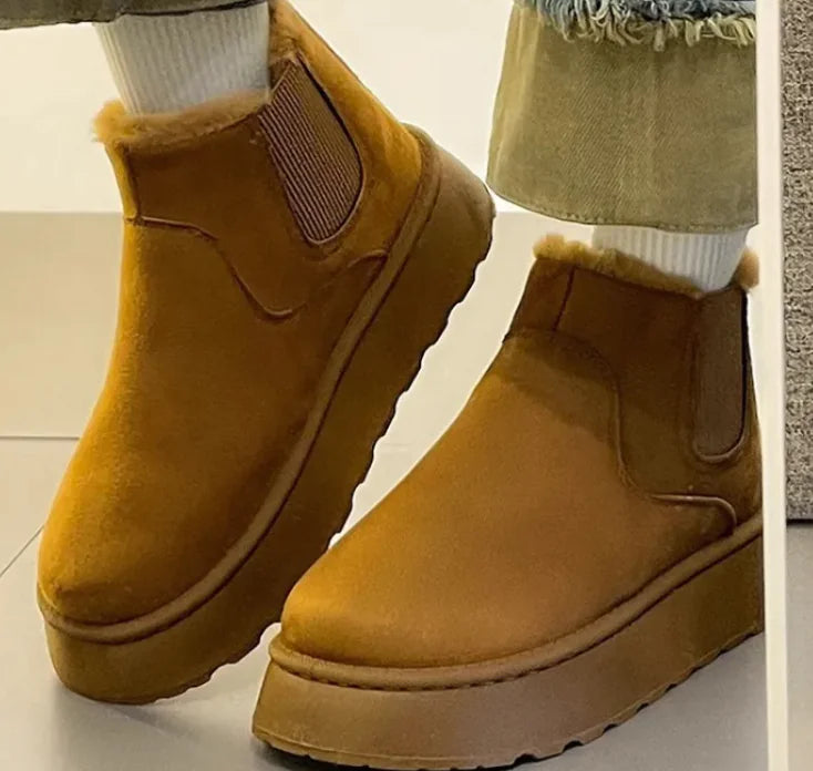Women’s Plush Snow Boots